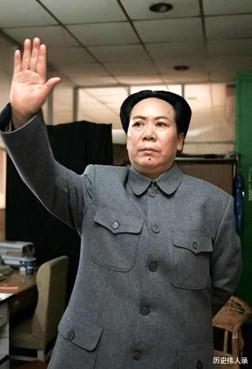 扮演毛泽东女特型演员大火后，丈夫反感：毛主席是伟人，她是女人