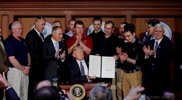 耍流氓?中国首台光刻机实现量产!美国、荷兰紧急发声:强烈谴责