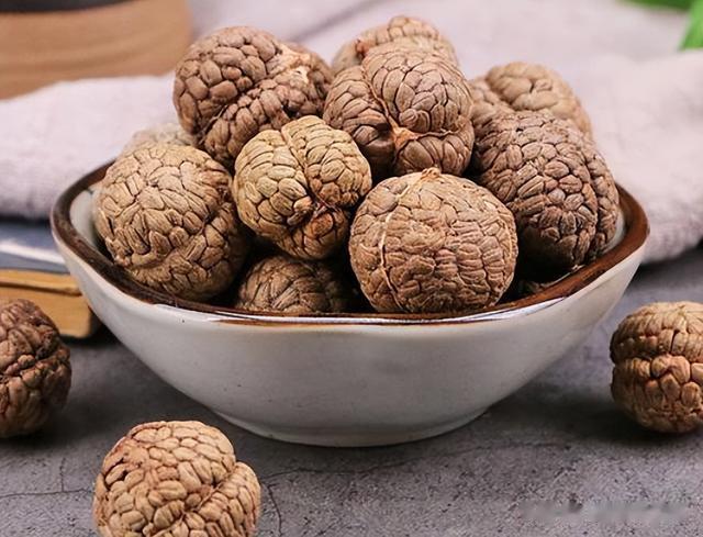 白蔻、草蔻和肉蔻一字之差,用途完全不同,厨师:难怪肉不香还腥