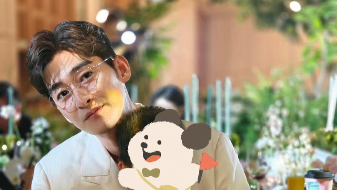 张翰现身好友婚礼，被主持人叫上台互动，40岁状态超好少年感满满