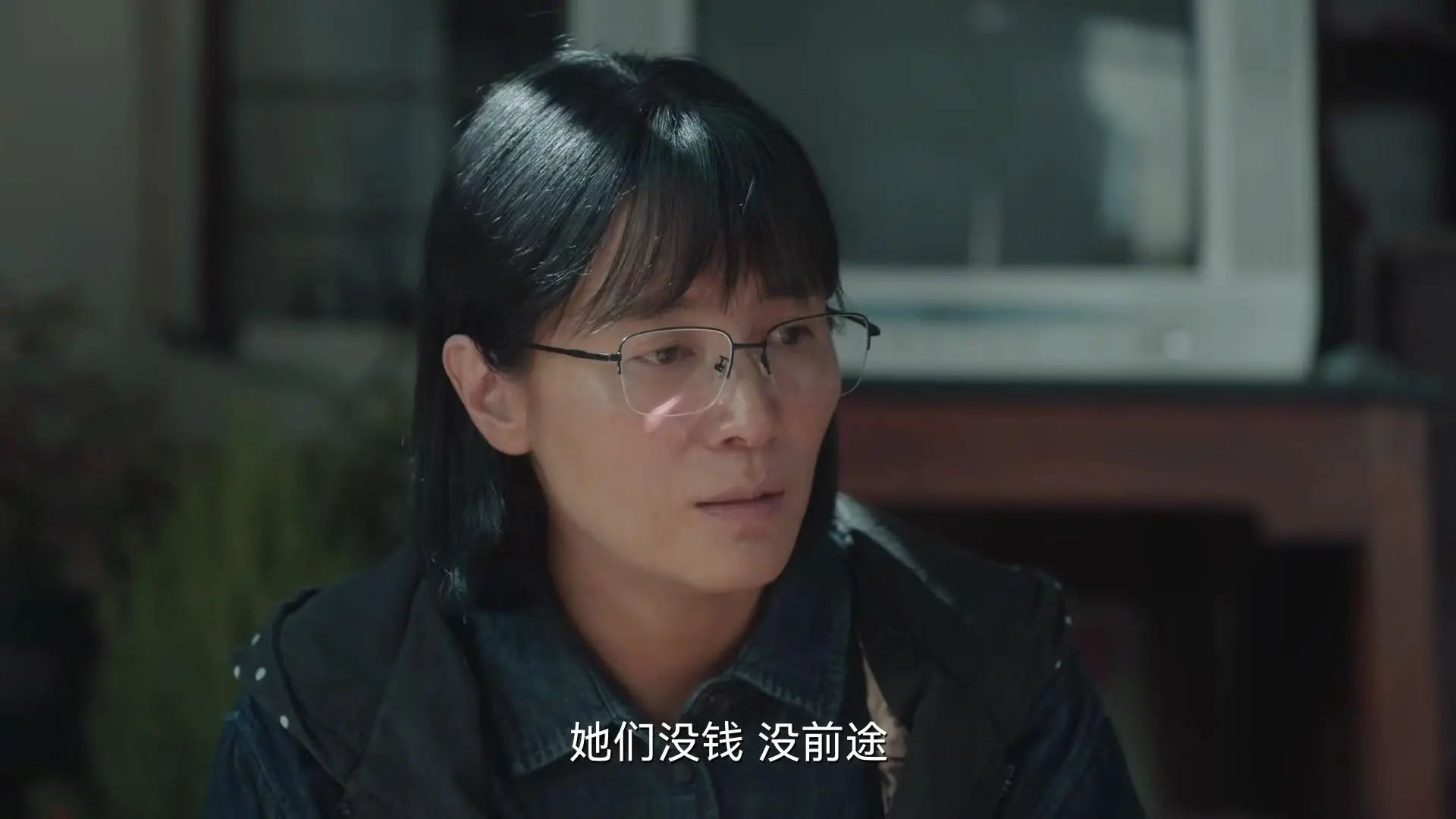 央1《山花烂漫时》开播,说真的,这才是普通观众梦寐以求的国民好剧!