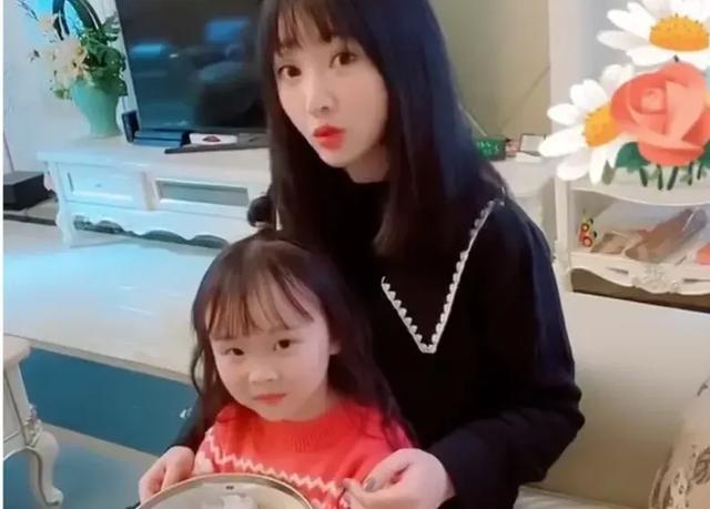 柳岩:得罪过陈凯歌、伴娘门八年后,43岁的她穿上衣服无人敢娶