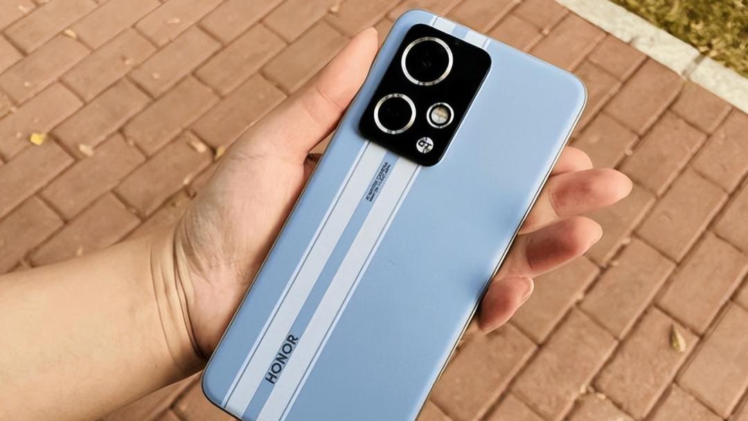 1718元！“最便宜”骁龙8 Gen2旗舰手机诞生：比红米还便宜