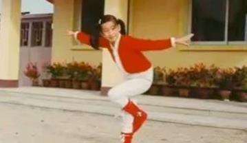 演员秦海璐：每月给丧子丧夫的婆婆生活费，以后我就是您亲女儿