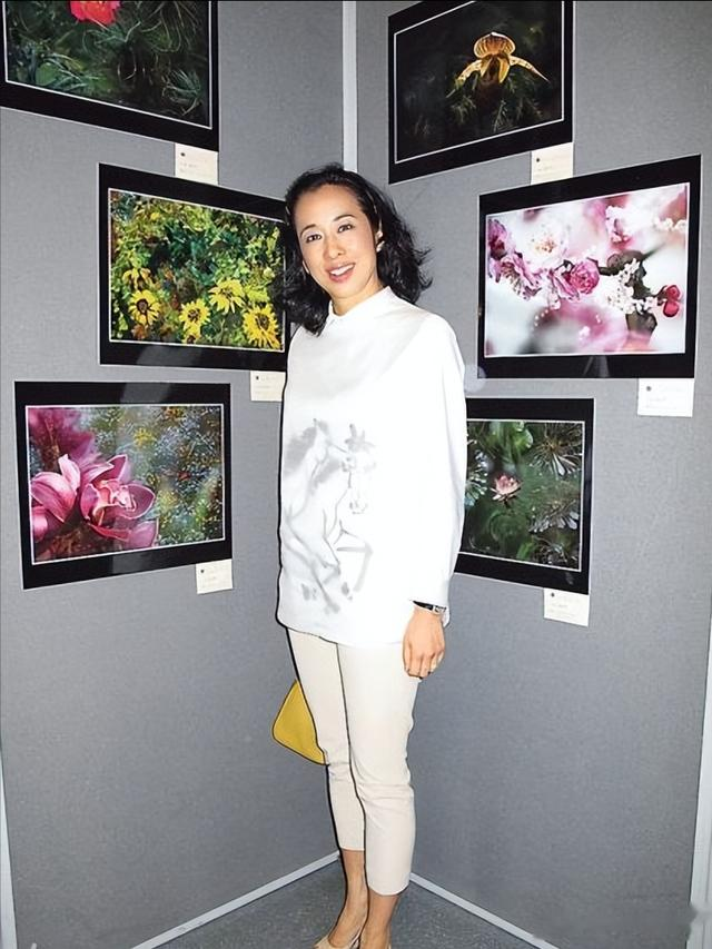 朱玲玲两度嫁豪门,老年被分手又回霍家,却落得个无名无份