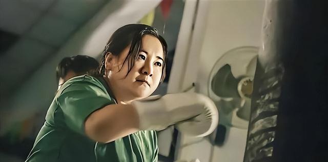 连上8年春晚,一部电影赚 1个亿,如今无人问津?她亲手葬送了自己