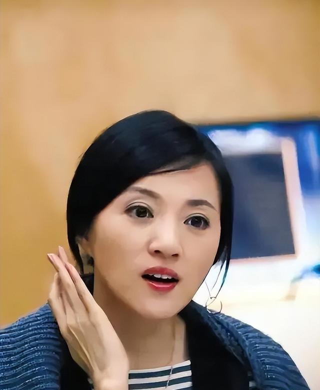 她是最悲惨女演员:5次上央视春晚,却遭同行排挤,毁掉大好前程