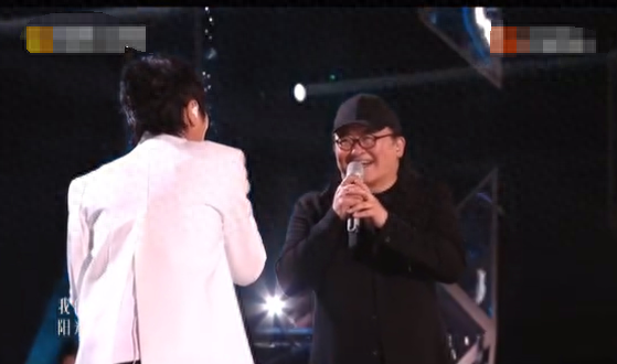 歌王刘欢近况堪忧:嗜酒如命,身患“不死癌症”,年仅60满头白发