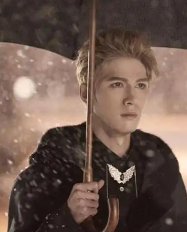 陈学冬退圈定居美国？早在八个月之前他就给出答案，杨幂说对了