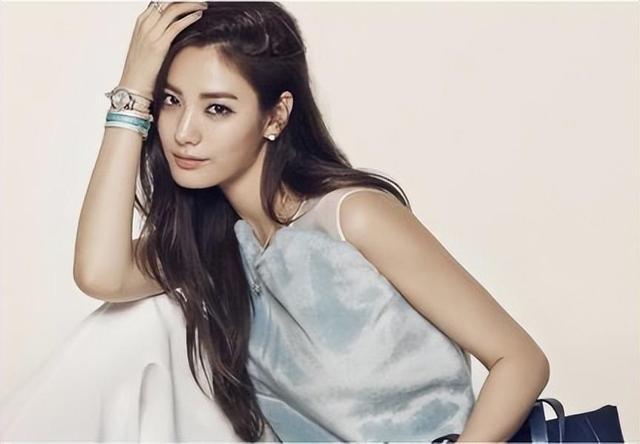 “人鱼公主”林珍娜：一度被评为“世界第一美”，却无缘国内发展