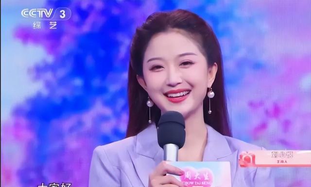 2024央视中秋主持阵容大换血!刘心悦成功“上位”,朱军重返舞台