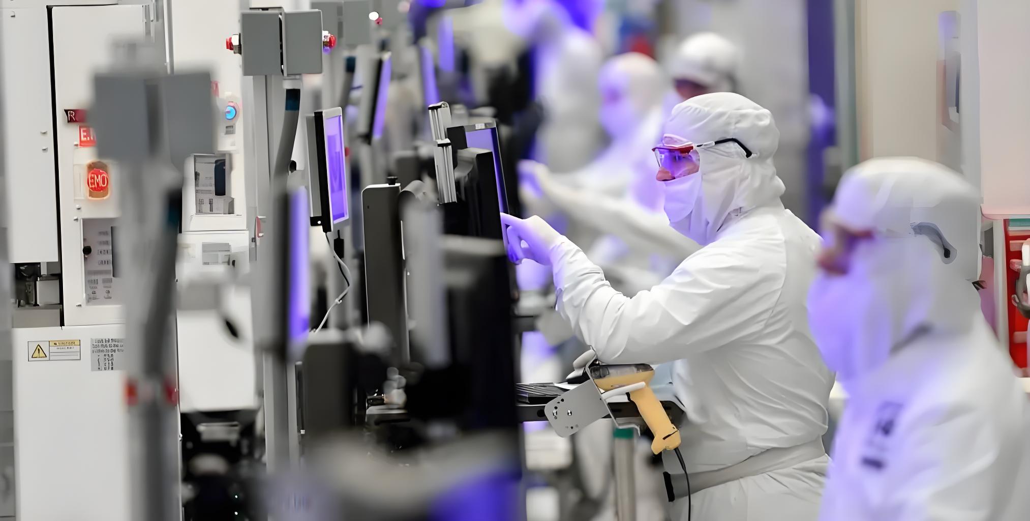 国产芯片崛起：美芯片巨头英特尔独霸局面结束，全球化时代谁将掌舵？