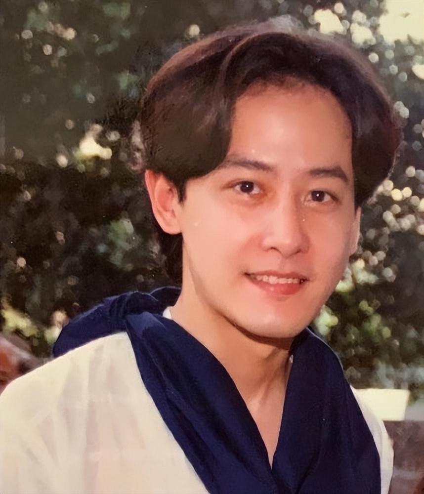 中国影坛仅有3人从少帅到大，秋官算一个，狄龙、汤镇业不上榜