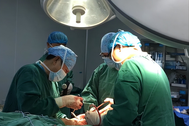 一天至少5次!48岁男子确诊肾癌晚期,医生:谁让你这样做的?