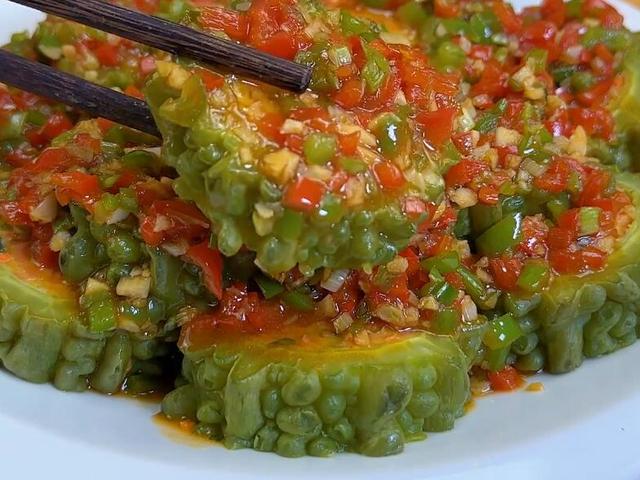 夏天，经常上火多吃这菜，对眼睛也好，还能清热消暑，孩子也爱吃