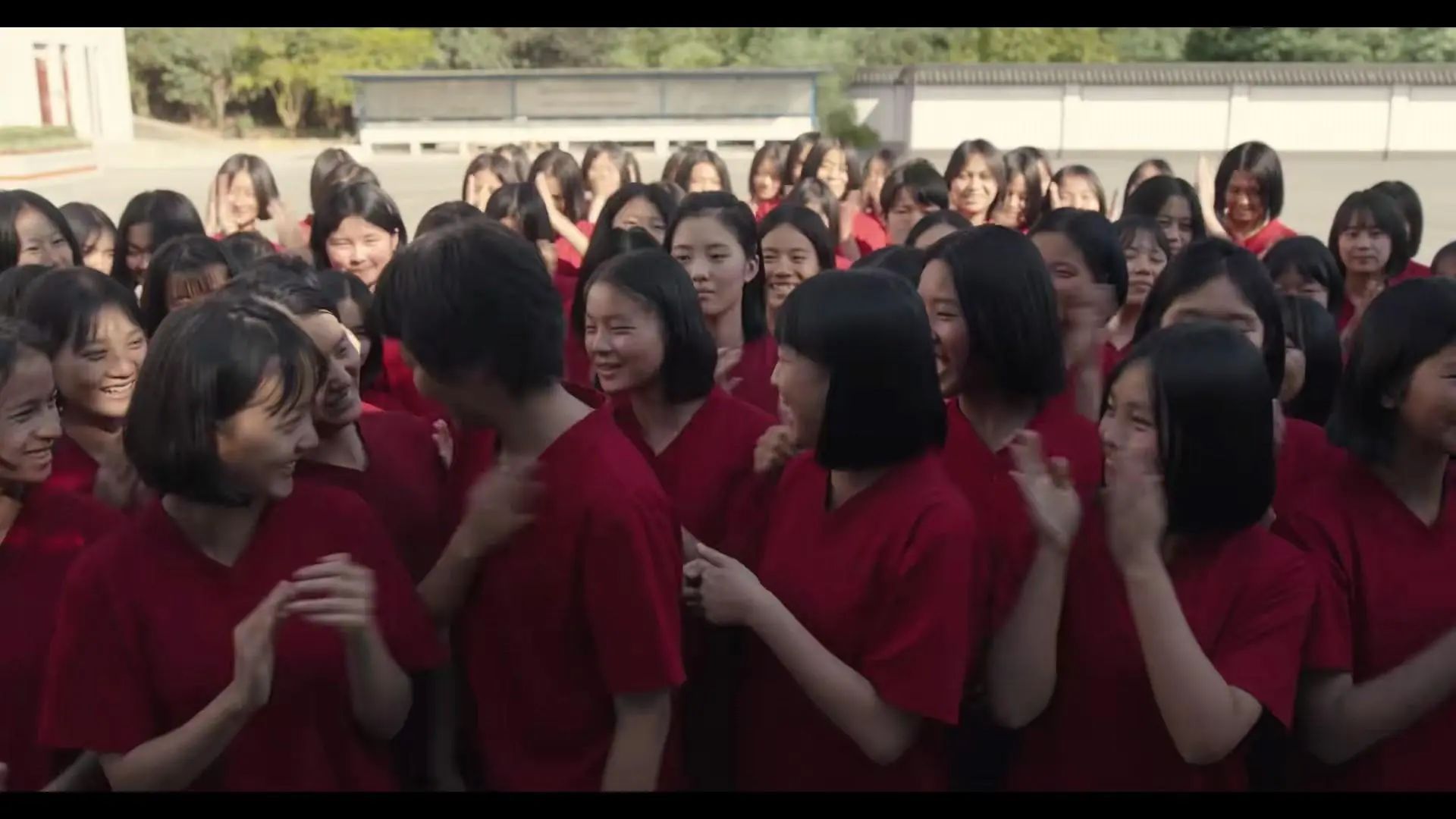 央1《山花烂漫时》开播,说真的,这才是普通观众梦寐以求的国民好剧!