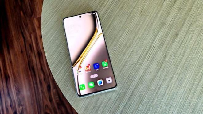 骁龙8 Gen3全能王手机狂降800元！性价比硬刚红米K80不落下风