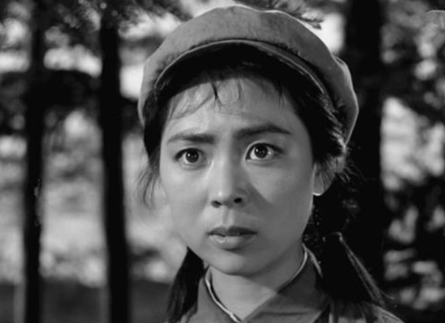 彭德怀扮演者宗利群去世,生前坚持每天步行万米,儿子也成演员