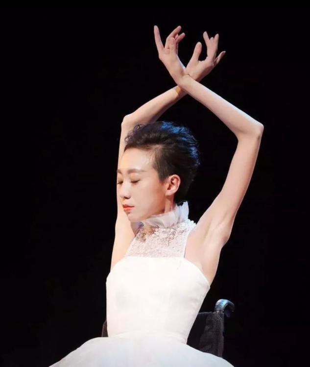 表面是“轮椅舞者”最美女神的刘岩，背地却是毫无下限小三惯犯！