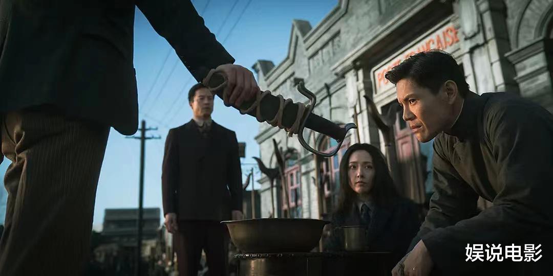 向佐夫妇主演电影票房不到百万,宣传新片拉踩综艺,网友看不下去