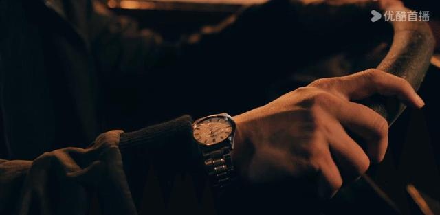 央视又甩出“黑马”剧！上线1天全国收视率第一，剧情越看越上瘾