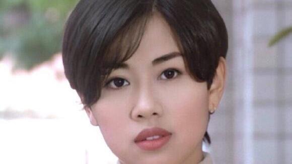 TVB最惨的当家花旦，被亲人骗破产，得抑郁险自杀，嫁小8岁老公却被婆婆嫌弃