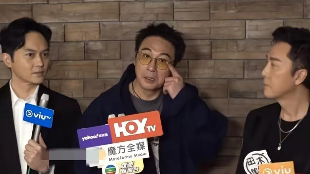 甄子丹说拍戏以吴镇宇为主，吴镇宇当场黑脸拆台，张智霖明哲保身