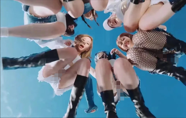 53岁李英爱穿透视韩服,大批韩国女星擦边出圈,网友:韩娱要完了