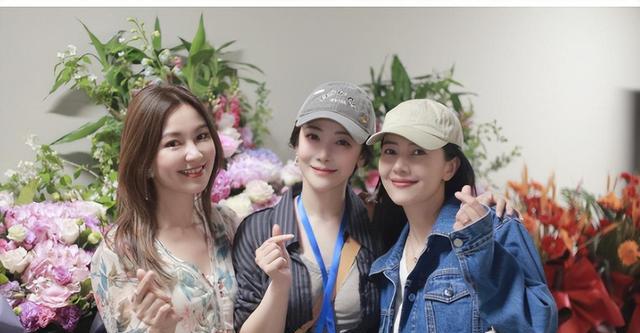 贾静雯回应缺席演唱会致谢陈紫函将她带入现场苏有朋兑现承诺