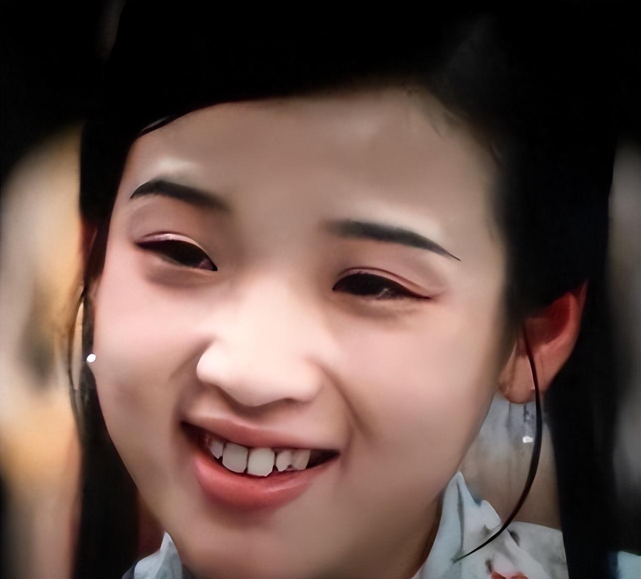 “最丑林黛玉”后劲太大，无脑发言又惹争议，她的背景果然不简单