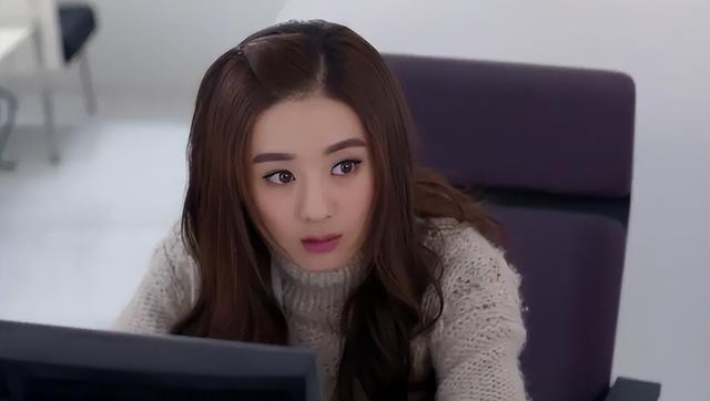 狼子野心藏不住，不断“利用”他人一路上位的赵丽颖，终于暴露了