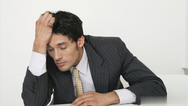 医生研究124位肺气肿患者，最后发现：会患肺气肿的人，有2个特征