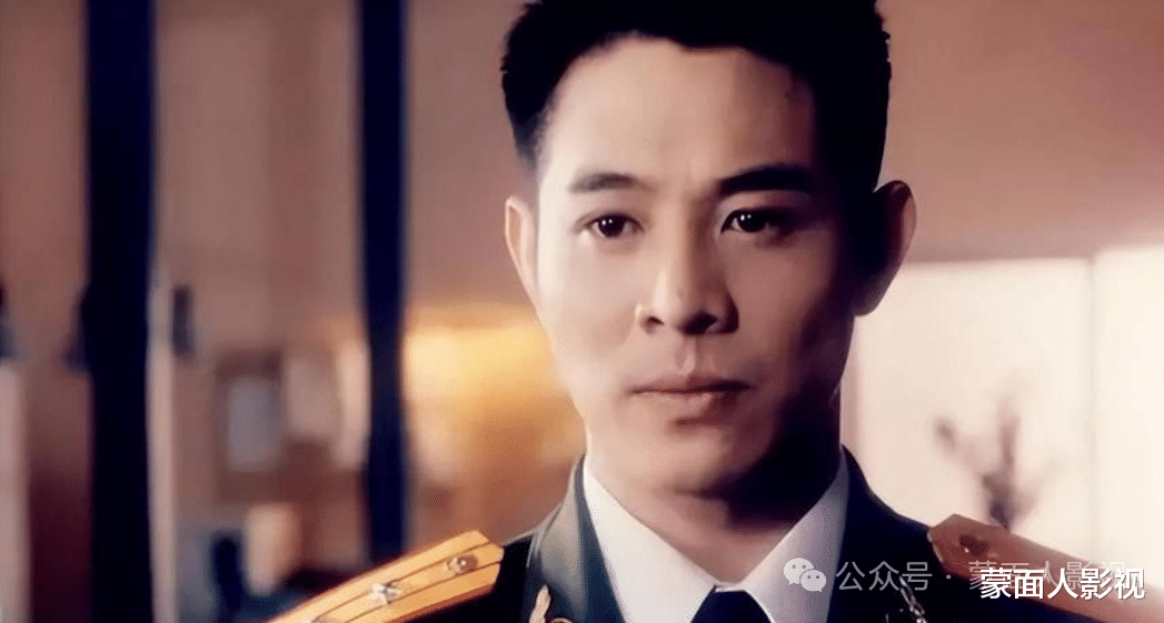 61岁李连杰现身新加坡法会,面容异样脸色暗沉,多年修行仍未见成效