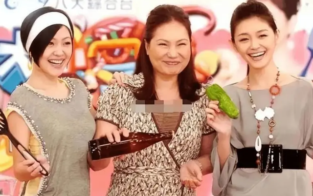 大瓜一个接一个 大S完事后，小S的大瓜又来了！比大S家还劲爆！