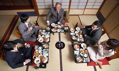 人口危机！日本总人口连续13年下滑，户均人口9年后恐降至少于2人