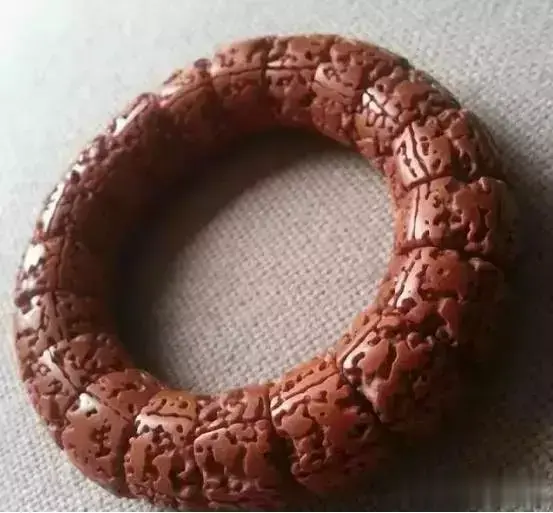 我们到底要怎么盘玩扇面金刚菩提呢?