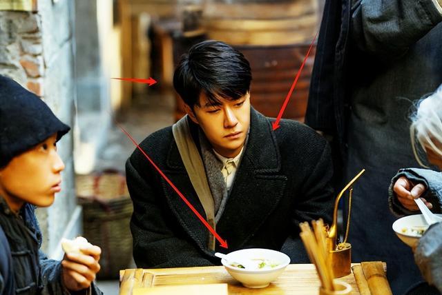 满口大黄牙太真实!《西北岁月》演员一张嘴,这才是穷苦人的样子