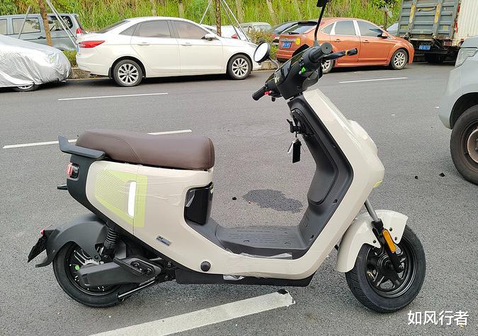 3000元档的3款电动摩托车，标配72伏大容量电池，最高续航200公里