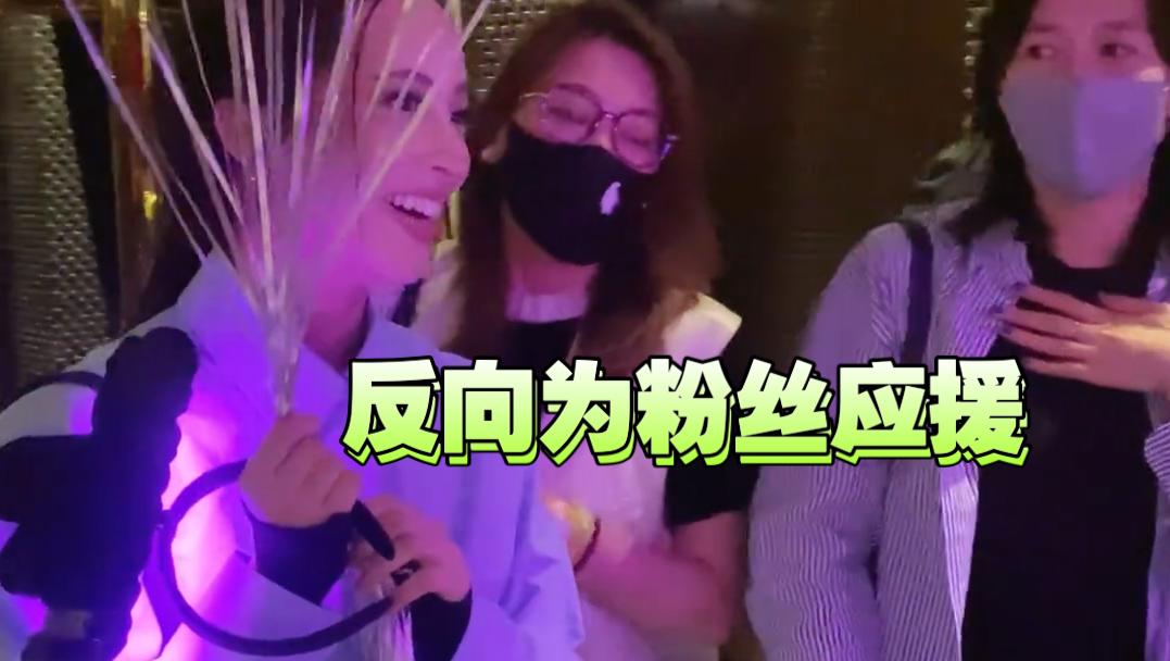 70岁香港歌后炮轰那英,敢拿冠军是自取其辱,做人要有自知之明