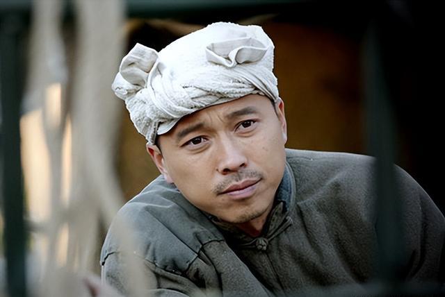 仅播1集，荣登收视榜冠军！说真的：这才是战争剧该有的样子