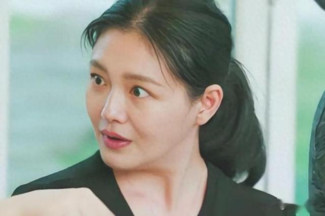 虽然张兰在宝岛如愿见到了孩子，但是汪小菲的一个变化更让人意外