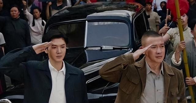 全程张不开嘴，表情僵硬，34岁李沁带来古偶女神“教科书式”演技