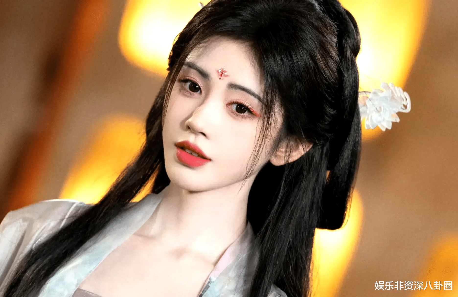 中秋晚会女星造型,宋轶鞠婧祎娇滴滴刘涛霸气,万茜这次杀疯了