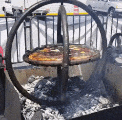 魏大勋扯的不是李沁的裙子,而是整个娱乐圈的丑,他们什么关系