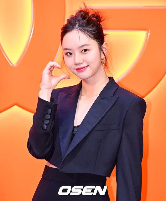 惠利道歉当天,公开在泰国旅行视频,透露要好好吃饭,努力工作