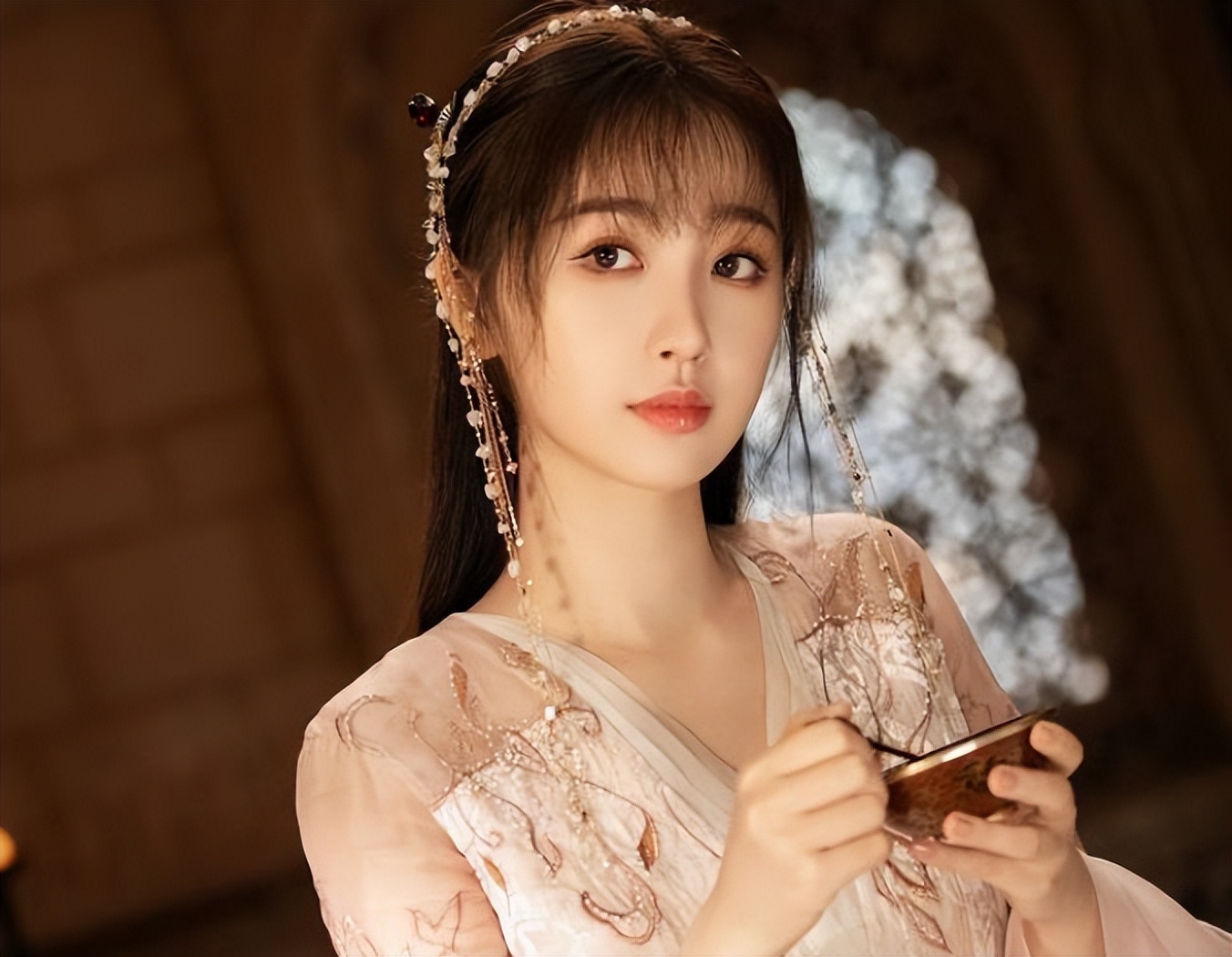 仅4集拿下23000热度,5星刷屏,《永夜星河》重现国产喜剧巅峰?