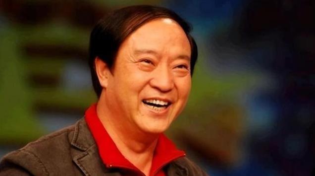 他与冯巩搭台10年，当了5年县长，如今75岁却妻离子散、穷困潦倒