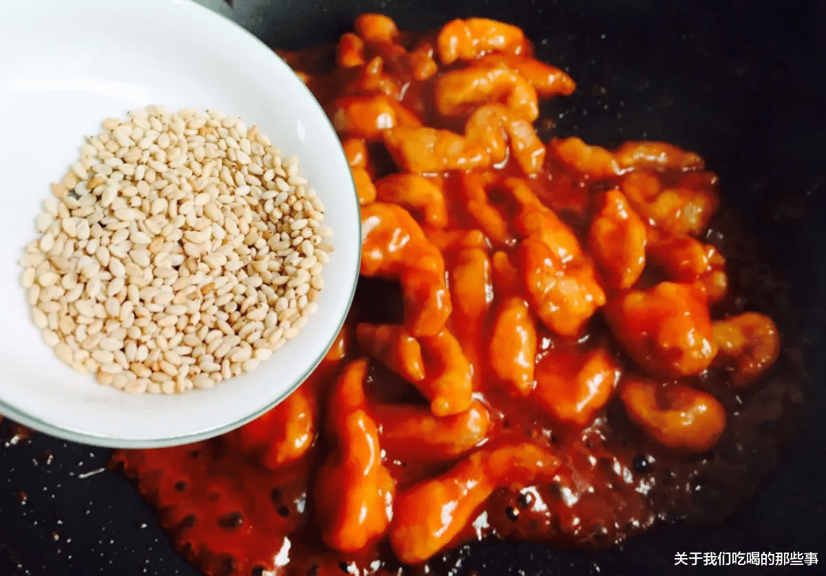 做糖醋里脊，牢记糖醋比例和挂糊技巧，回回成功，大人孩子都爱吃