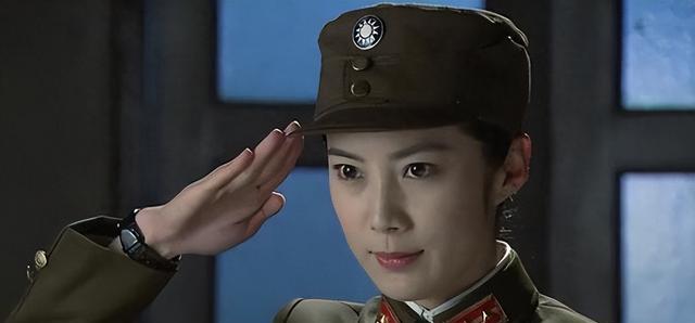 “抗日神剧专业户”四大女演员的没落史,糊成这样,该怪谁呢?