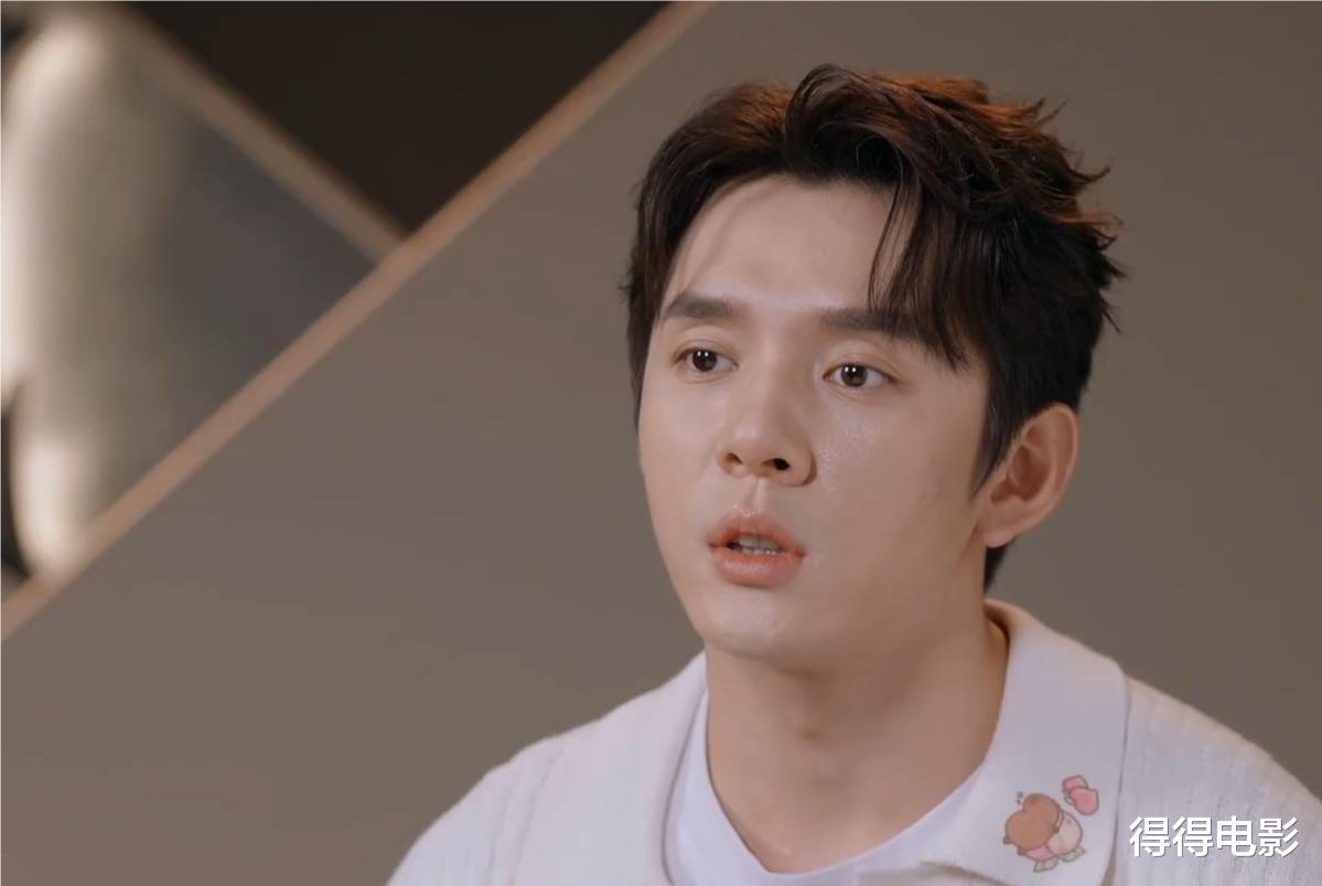 台下拒绝无用社交,台上开嗓炸翻全场,莽村之霸给内娱上了一课